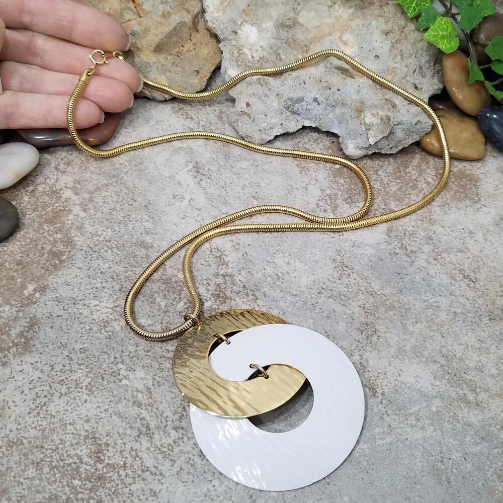 Signed Napier Modernist Gold Tone & White Enamel Interlocking Pendant Necklace